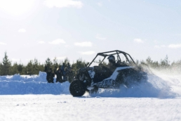 Drift Challange Winter Polaris RZR Drivecenter Arena Motorsport Racing Upplevelse Vinter 6 webb ver1